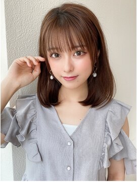 1ミリに宿る魔法。顔まわりカットとメルティカラーで春を纏う